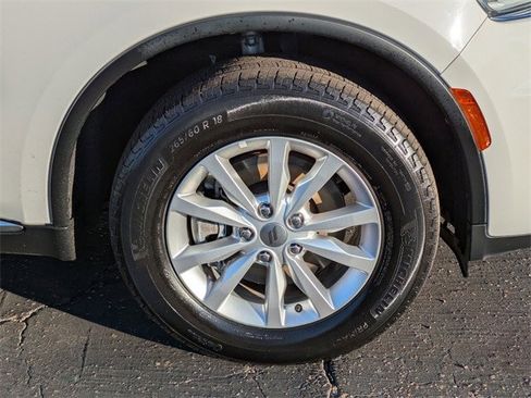 Used 2021 Dodge Durango SXT image 11