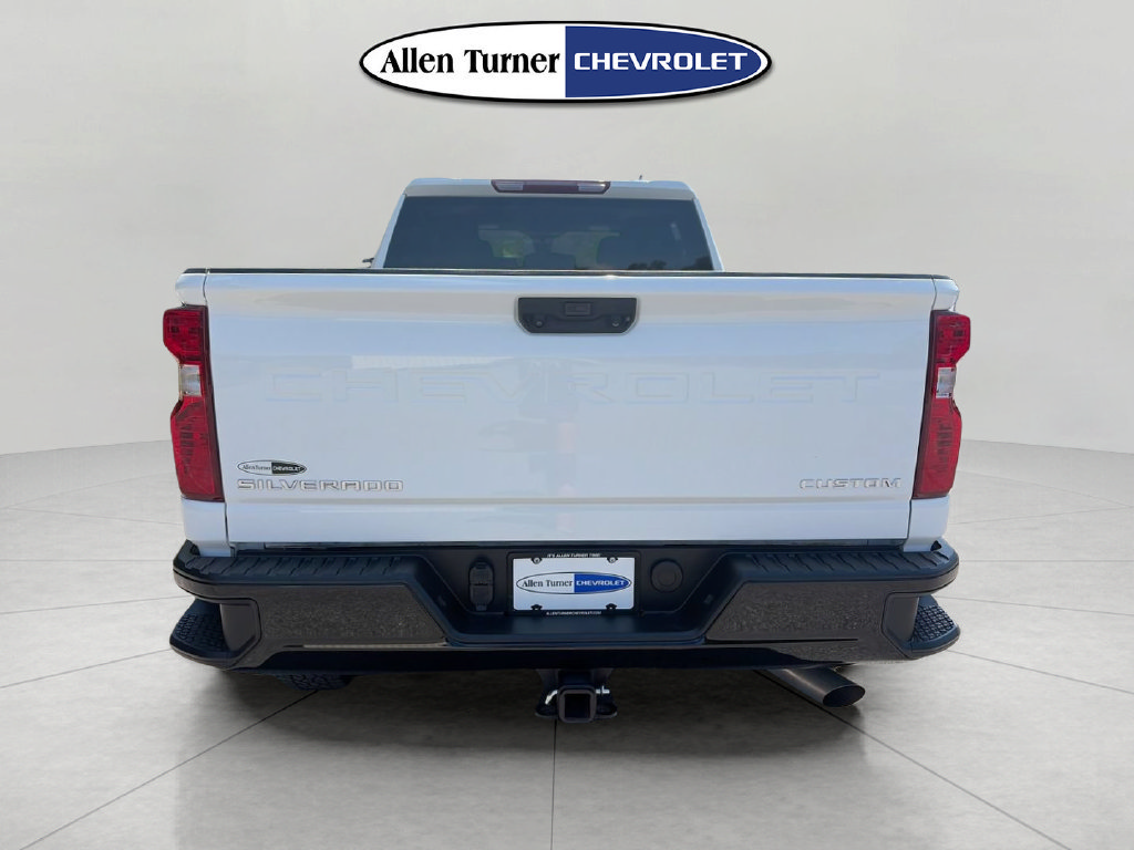 Used 2025 Chevrolet Silverado 2500 Custom w/ Custom Convenience Package AWD/4WD image 5