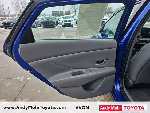 Used 2021 Hyundai Elantra SEL w/ Convenience Package image 25