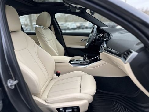 Used 2021 BMW 330i xDrive Sedan w/ Premium Package image 25