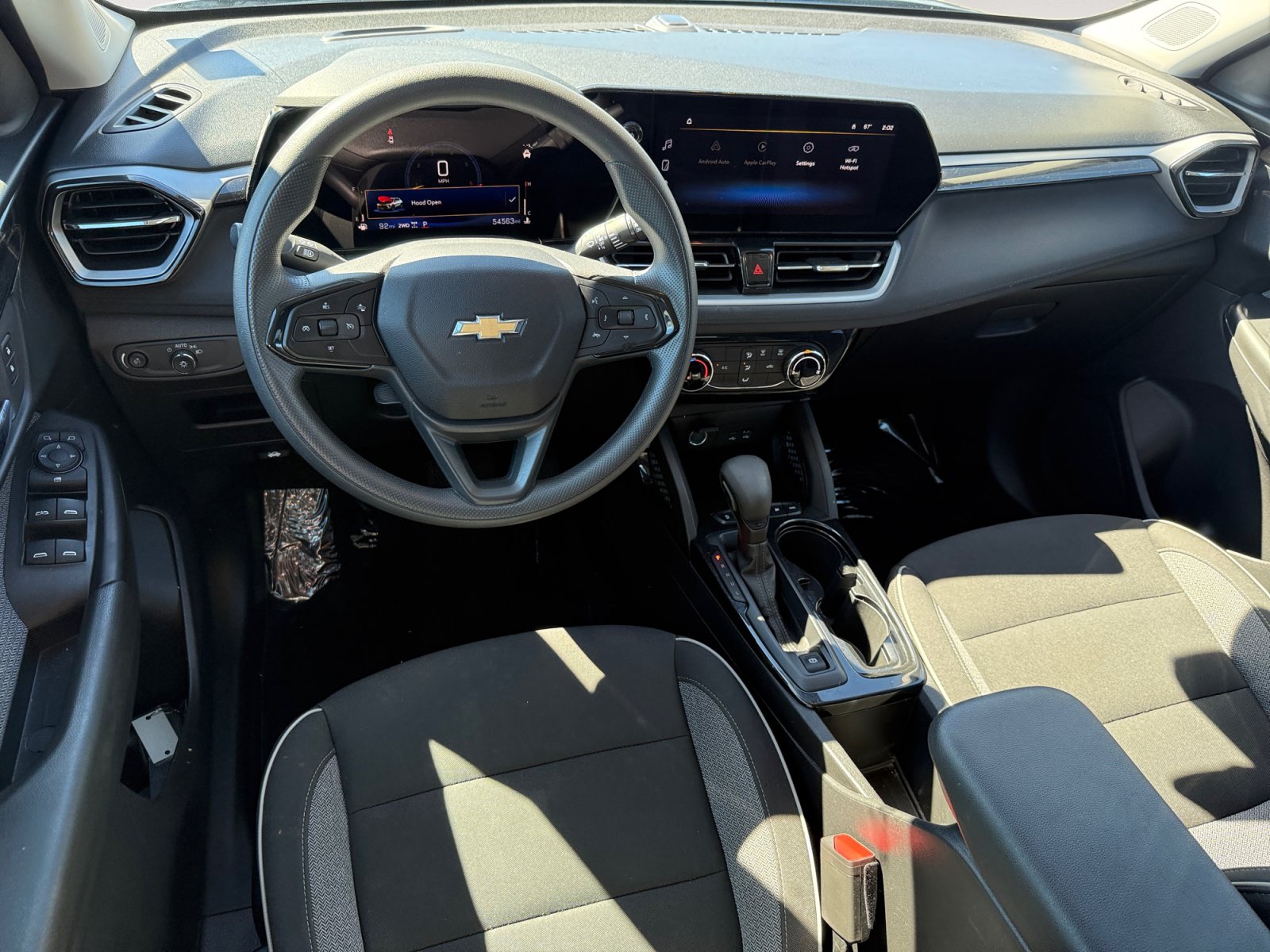 Used 2025 Chevrolet TrailBlazer LT AWD/4WD image 15