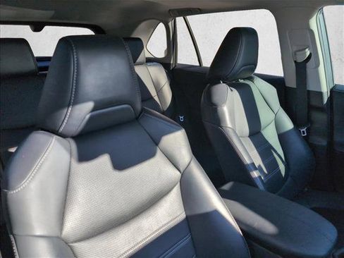 Used 2022 Toyota RAV4 Limited image 23
