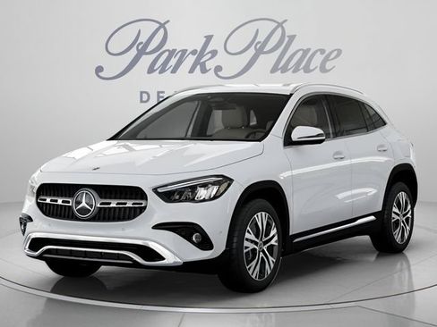 Used 2025 Mercedes-Benz GLA 250 4MATIC image 38