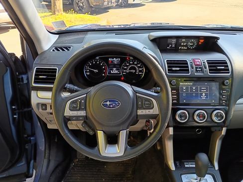 Used 2017 Subaru Forester 2.5i Premium AWD/4WD image 23