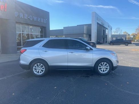 Used 2020 Chevrolet Equinox LT image 3