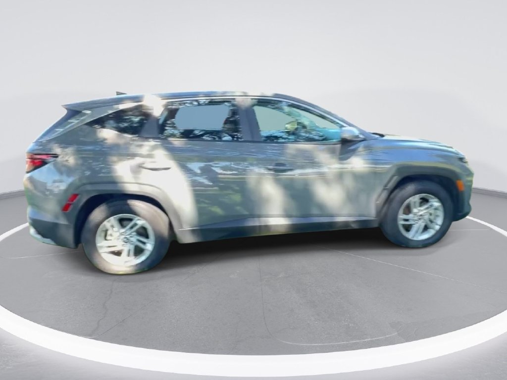 Used 2025 Hyundai Tucson SE FWD image 9