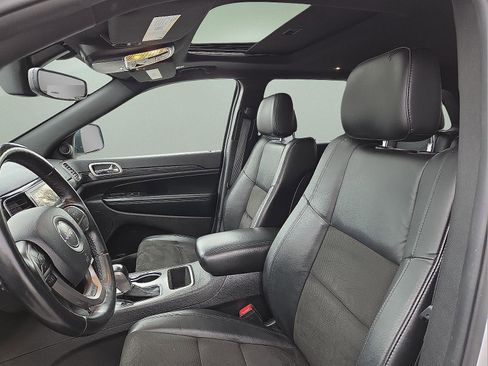 Used 2020 Jeep Grand Cherokee Altitude image 13