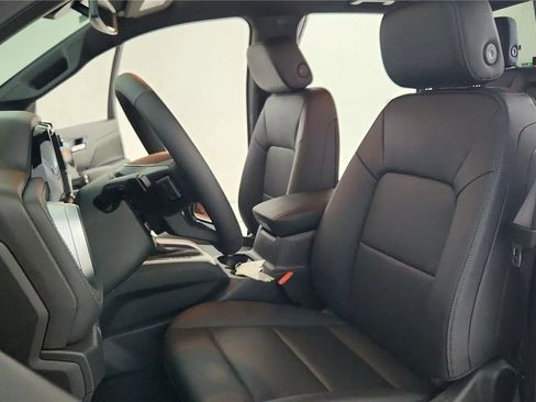 New 2025 Chevrolet Colorado LT w/ LT Convenience Package image 25