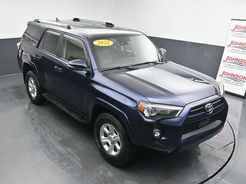 Used 2022 Toyota 4Runner SR5 Premium w/ Moonroof Package image 26