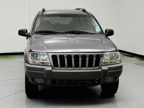 Used 2002 Jeep Grand Cherokee Sport image 2