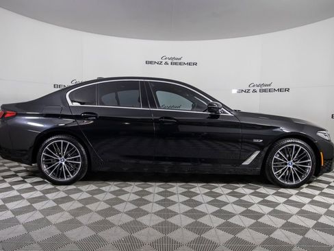Used 2023 BMW 530e w/ Executive Package image 10