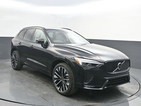New 2026 Volvo XC60 B5 Ultra w/ Climate Package AWD/4WD image 9