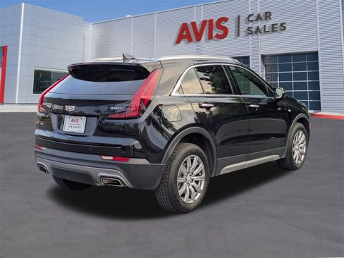Used 2023 Cadillac XT4 Premium Luxury image 6