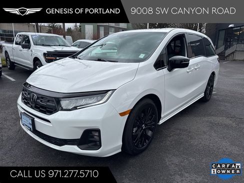 Used 2025 Honda Odyssey Sport-L image 3