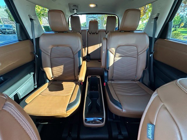Certified 2025 Nissan Pathfinder Platinum AWD/4WD image 23