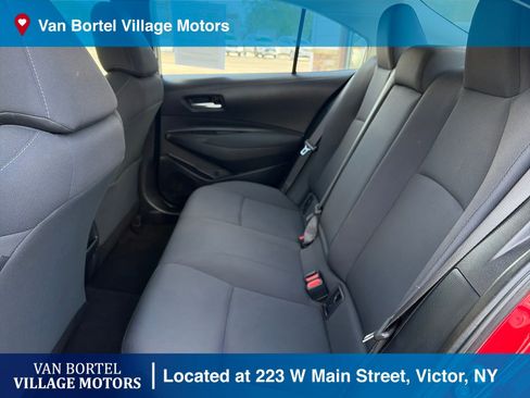 Used 2021 Toyota Corolla LE image 24