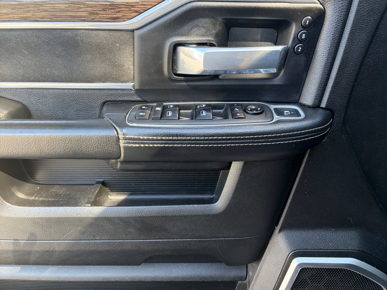 Used 2021 RAM 3500 Laramie w/ Safety Group AWD/4WD image 17