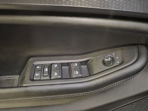 Used 2024 Jeep Grand Cherokee L Laredo AWD/4WD image 16