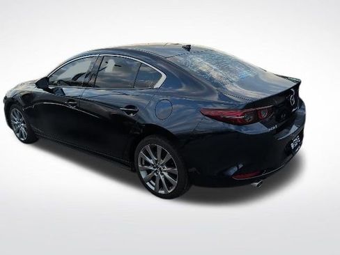 Used 2020 MAZDA MAZDA3 Sedan w/ Premium Package image 4