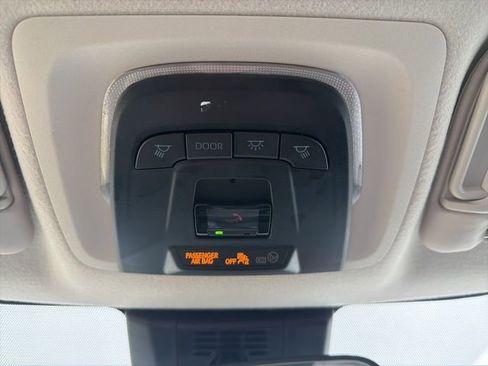 Used 2024 Toyota Corolla LE image 28