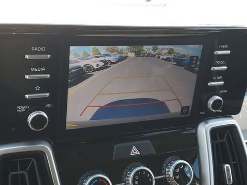 Used 2021 Kia Sorento LX AWD/4WD image 26