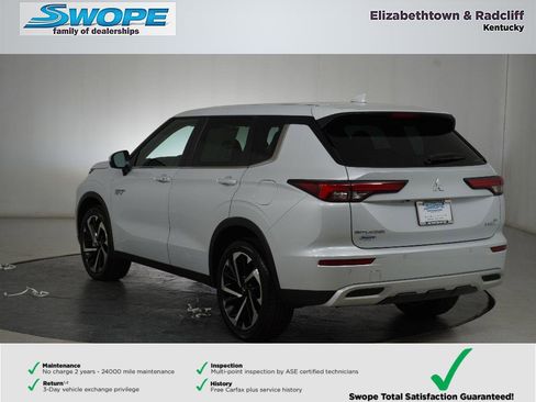 New 2025 Mitsubishi Outlander SE image 5