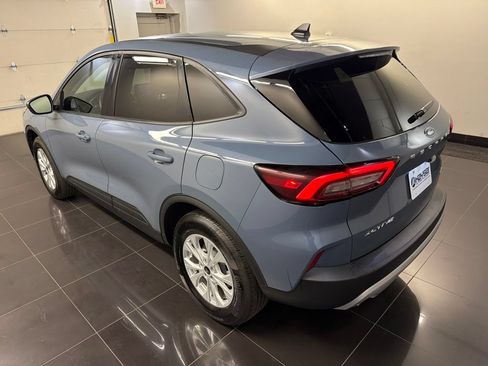 Certified 2025 Ford Escape Active AWD/4WD image 4