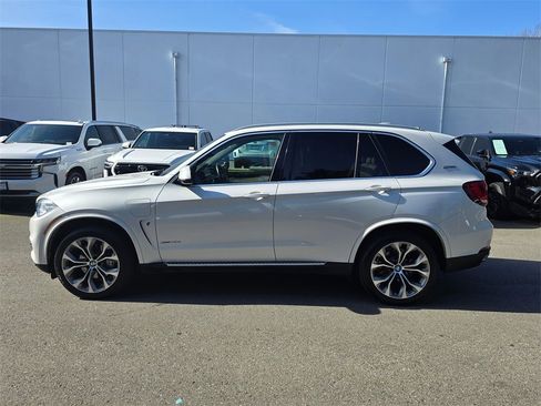 Used 2017 BMW X5 xDrive40e image 2