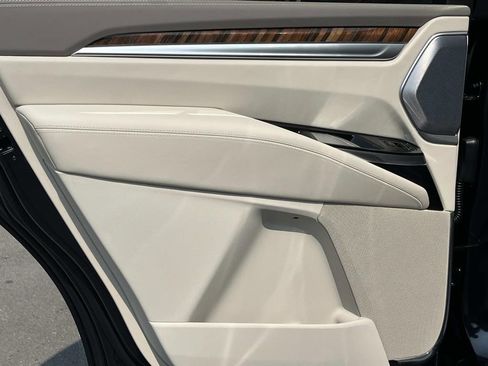 New 2025 Cadillac Escalade Sport Platinum image 22