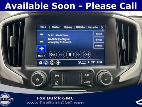 Used 2023 GMC Terrain SLT w/ LPO, Floor Liner Package image 21