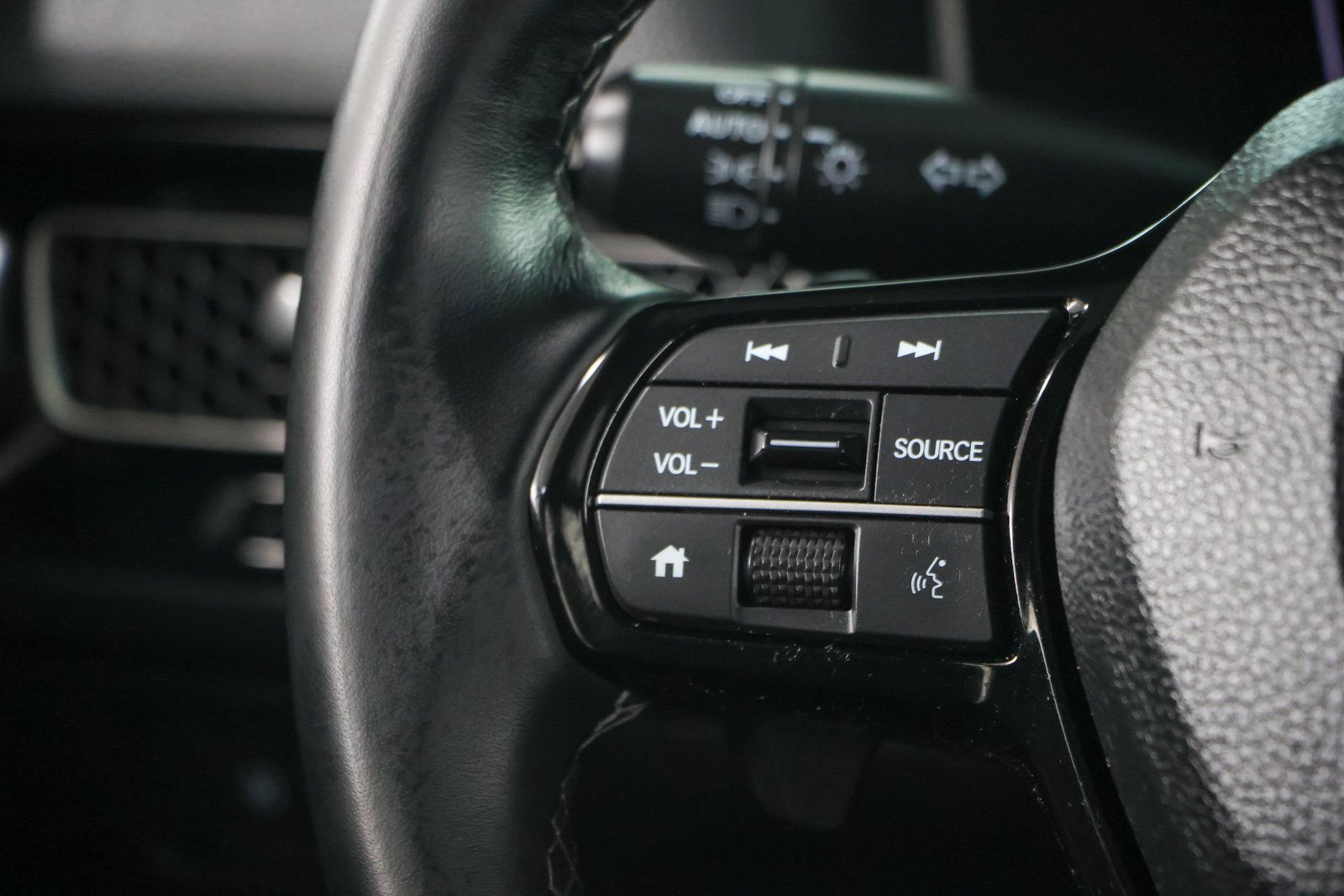 Used 2025 Honda Civic Sport image 13