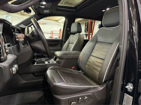Used 2024 GMC Sierra 2500 AT4X image 16