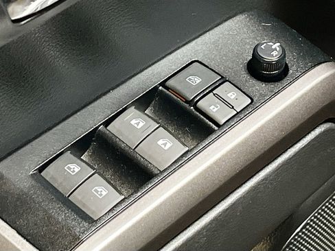 Used 2023 Toyota Tacoma Limited w/ Nightshade Package image 18