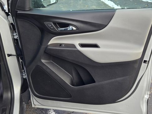 Certified 2022 Chevrolet Equinox LT image 5