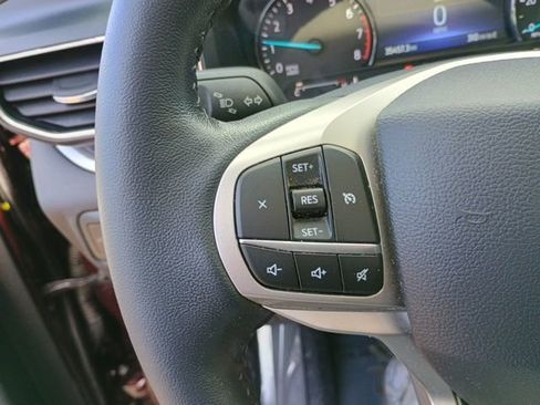 Used 2022 Ford Explorer XLT w/ Equipment Group 202A image 30