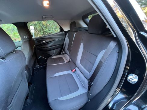 Used 2025 Chevrolet TrailBlazer LT image 22