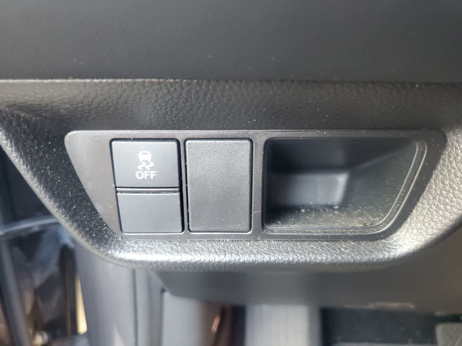 Used 2025 Honda HR-V LX image 17