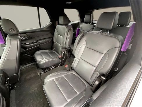 Used 2022 Chevrolet Traverse LT w/ LT Premium Package image 25
