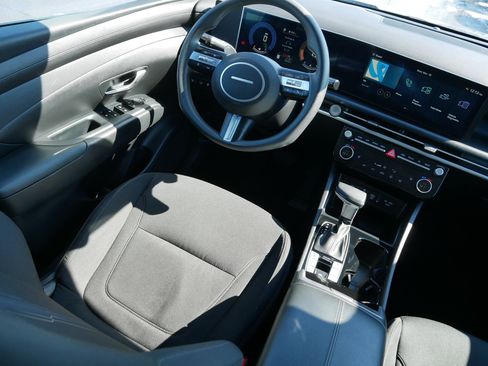 Certified 2025 Hyundai Tucson SEL image 9
