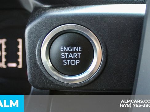 Used 2025 Toyota 4Runner SR5 AWD/4WD image 28