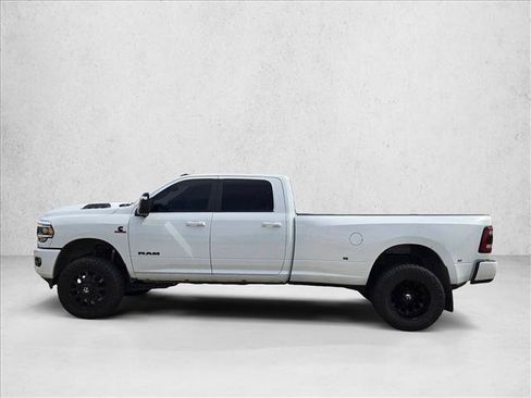 Used 2024 RAM 3500 Laramie w/ Night Edition AWD/4WD image 7