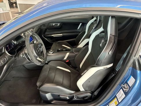 Used 2021 Ford Mustang Shelby GT500 w/ Carbon Fiber Track Pack RWD image 16