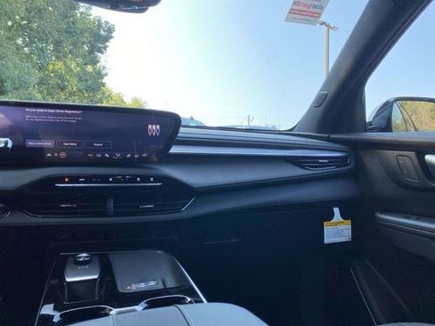 New 2026 Buick Enclave Sport Touring w/ Power Package image 28