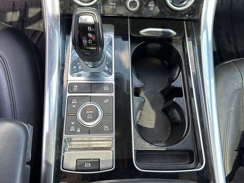 Used 2019 Land Rover Range Rover Sport Supercharged image 19