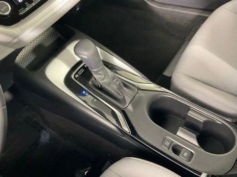 Used 2023 Toyota Corolla SE image 19