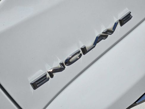 Certified 2020 Buick Enclave Essence FWD image 10