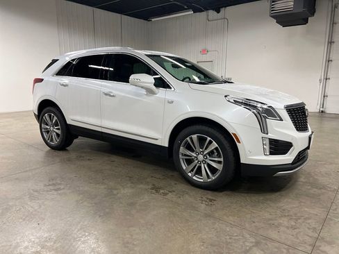 Certified 2026 Cadillac XT5 Premium Luxury w/ LPO, Floor Liner Package image 1