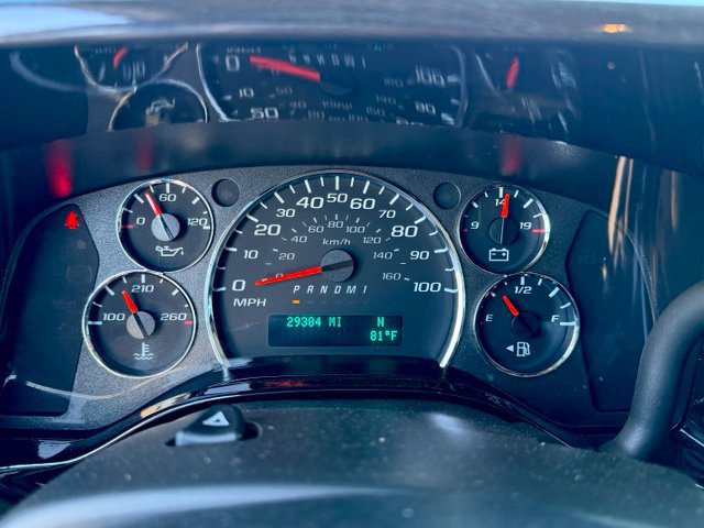 Used 2024 Chevrolet Express 2500 Extended w/ Driver Convenience Package RWD image 9