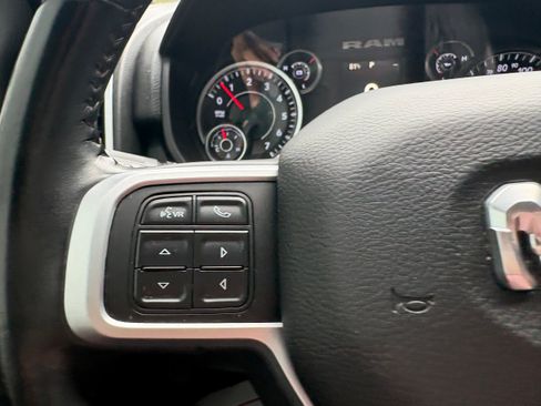 Certified 2020 RAM 2500 Big Horn w/ Night Edition AWD/4WD image 17