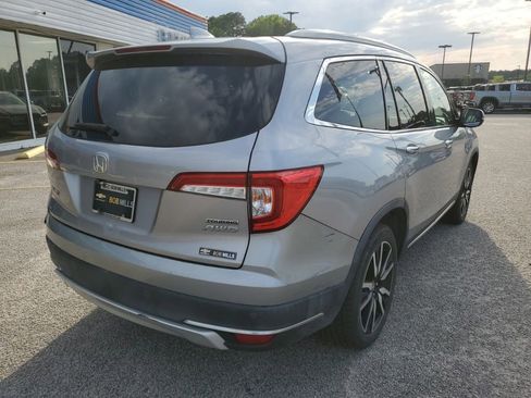 Used 2020 Honda Pilot Touring image 4